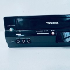 TOSHIBA DVD/VCR VHS Combo Player w/Remote Control & AV Cord SD-KV260KU *Tested*