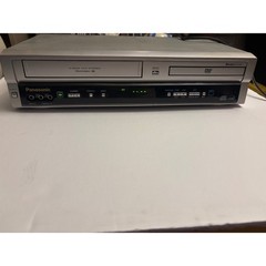 Panasonic PV D734S Silver VHS VCR DVD Player Combo Recorder Recorder