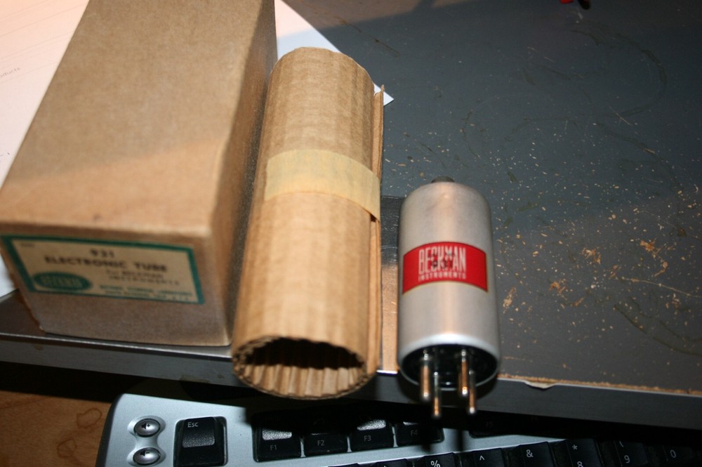 NOS BECKMAN 931 VINTAGE ELECTRON TUBE U.S.A.