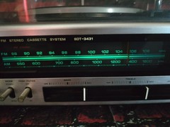 Hitachi SDT-3431 Ambiophonic Stereo Music Centre w/ Manual