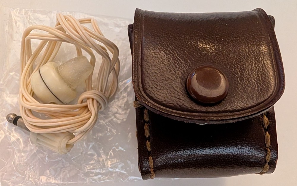 vintage 1950s-60s mono In-Ear Earbud 6.35mm with Leather Case made in JAPAN