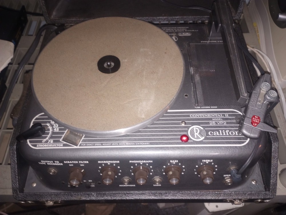 VINTAGE CALIFONE TUBE RECORD PLAYER CONTINENTAL II 26 vp2 VIDEO! WORKS! VARIABLE