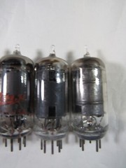 4 Pcs. Vacuum Tubes 6AU6 Telefunken Zenith Airline, 1 unknown all tested