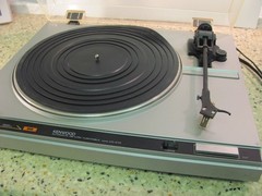 Kenwood KD-21R Belt Drive Turntable