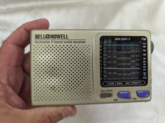 Bell +Howell 9 Band Gold World Receiver Radio with TV Sound FM MW/SW 1-7
