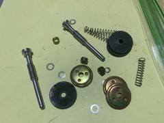 Dual 1229 Vintage Stereo Turntable Parting out – Transport Screws (all)