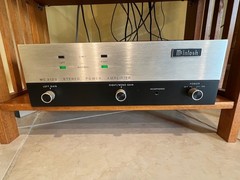 McIntosh MC2120 Stereo Amplifier – Excellent Condition