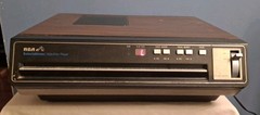 1081 RCA SelectaVision CED Video Disc Player-Model SFT 100 W