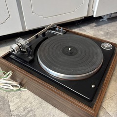 VINTAGE Garrard model #82 turn table Read!!!