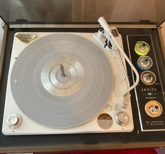 Zenith Circle Of Sound Stereo Record Player Turntable Console w/ Dust Cover