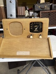Zenith Universal Radio Model 50500 Briefcase Radio Untested For Repair