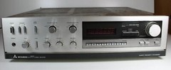 Mitsubishi DA-R11 Stereo Receiver Quartz Frequency Synthesizer