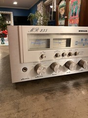 Marantz MR235 Stereo Receiver Vintage 70’s Audio Works/Not Fully Tested