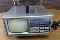 Vintage General Electric GE Portable TV AM/FM Radio 7-7150B – 1986- Tested Works
