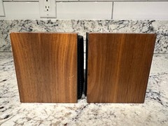 REALISTIC MINIMUS 0.3 Cat. 40-1250 Shelf Speakers 7 Watts Walnut Veneer Set of 2