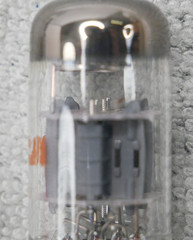 12AY7 RCA TESTS EXCELLENT USA GUITAR AMPLIFIER TUBE