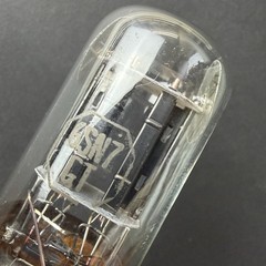 1950’s 6SN7GT Sylvania Tube Black Plate 2 Hole Bad Boy TV7 Test NOS N7-22