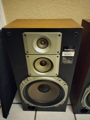 Vintage Pair Technics SB-S407 3 Way 150 Watts Hi-Fi Speakers Tan Cabinet W/Grill