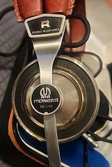 Pioneer SE-L40 Headphones With Case / Please Read