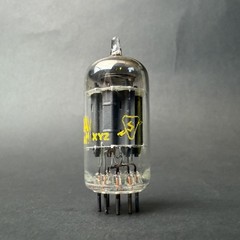 1960’s 12AX7 7025 Sylvania Tube Gray Short Plate O Getter TV7 Test NOS SY-5
