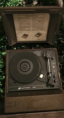 Vintage Audiotronics 326-V Portable Turntable In ” WORKING CONDITION! ” TESTED