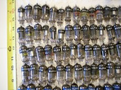 200 TUBES 6JU8A 4BZ6 6LN8 3V4 5J6 6–5 6–6 6–7 6–8 6BZ6 RCA GE SYLVANIA LOT