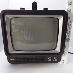 RCA TV 9″ Portable Analog B&W Tested POWERS ON 336H 2813833-1 Made In TAIWAN