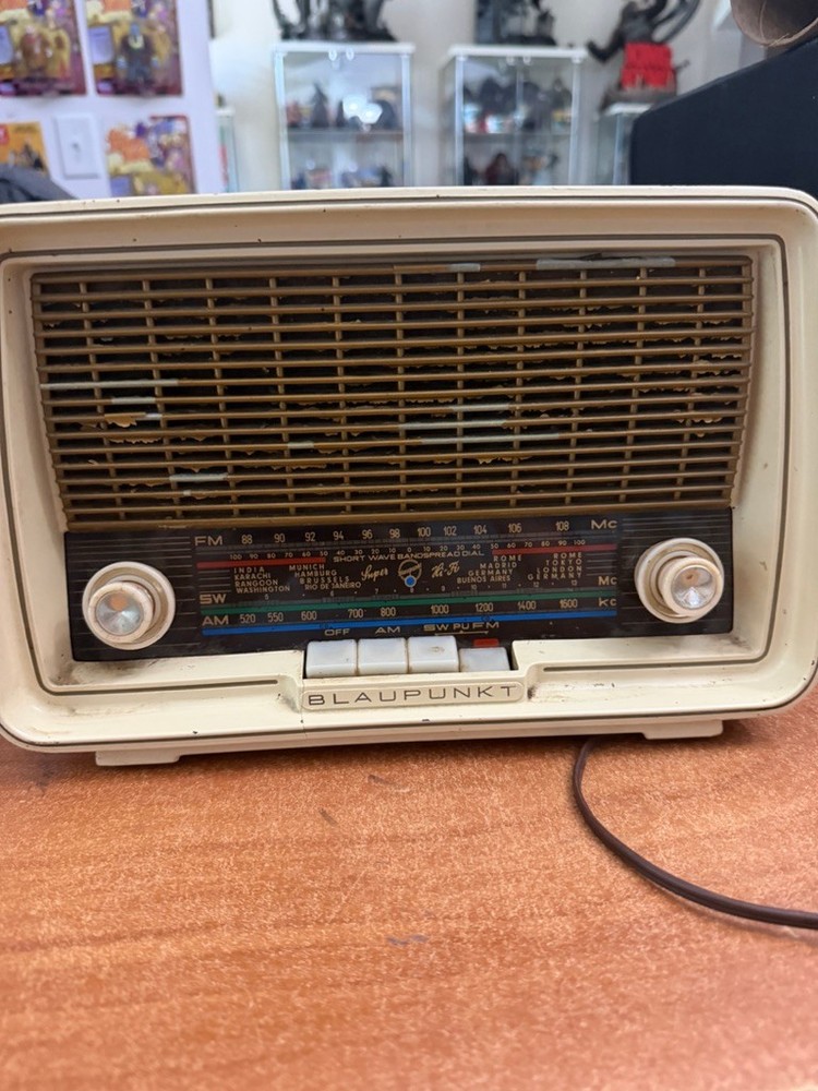 Blaupunkt Ballett Type 2602 German Tube AM,FM,SW,Radio Working