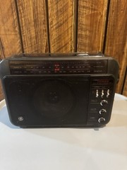 General Electric Superadio Long Range AM/FM GE Super Radio Works Handle Broke Of