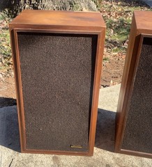 VTG Realistic Optimus 5 Floor Speakers 3-Way Loudspeaker Tested Sound Great