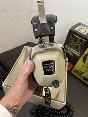 Vintage Realistic Nova Pro Hi-Fi Stereo Headphones Original Box 33-1014A