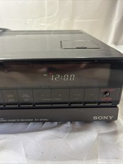 Sony EV-S700U 1st Video 8 VCR 8mm Digital Audio Video Cassette Recorder Player