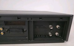 Aiwa: HV-MX100U – VHS Multisystem – PAL NTSC – Remote – Parts or Repair Only