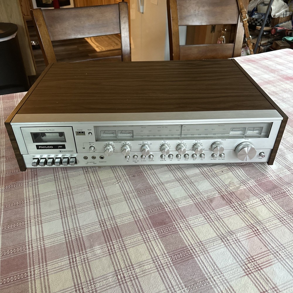 Rare Vintage Philco GTE M0786 Dolby Cassette AM/FM Stereo Receiver. Wood Grain