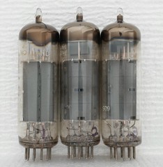 3 Amperex/Scott 7189/EL84/6BQ5 Vacuum Tubes : D-Getter/Same Date Code (rX3 X8L)