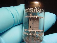 SIEMENS 12AT7 ECC81 TUBE PAIR (Germany strong tested) ***