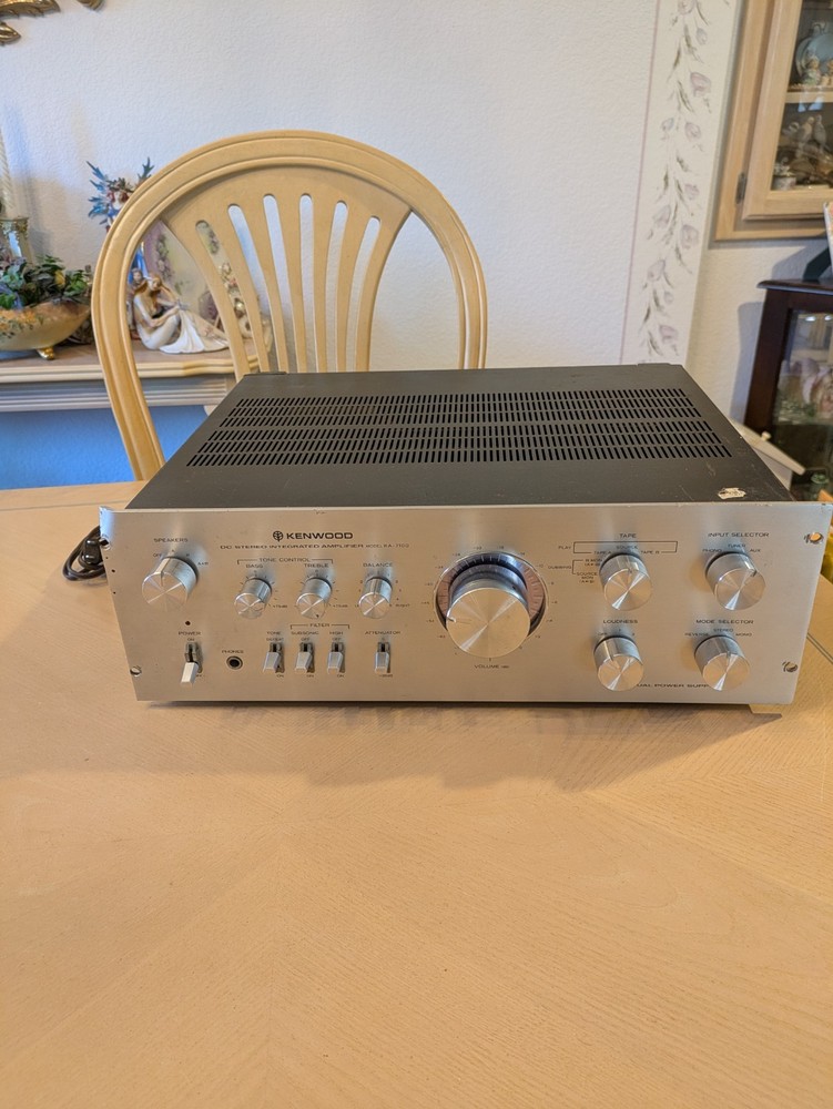 Vintage KENWOOD DC Stereo Intergrated Amplifier KA-7100