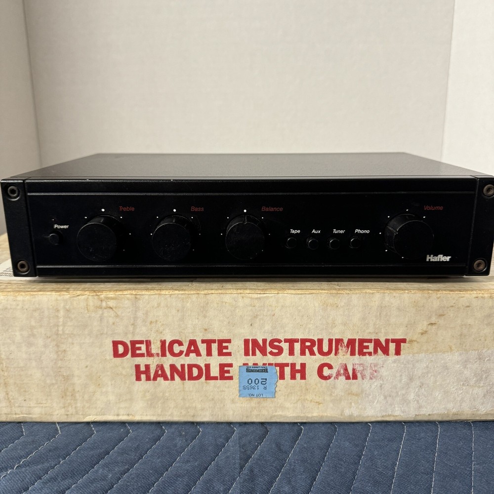 HAFLER MODEL 100 STEREO PREAMPLIFIER – SERVICED – CLEANED – TESTED – WITH BOX