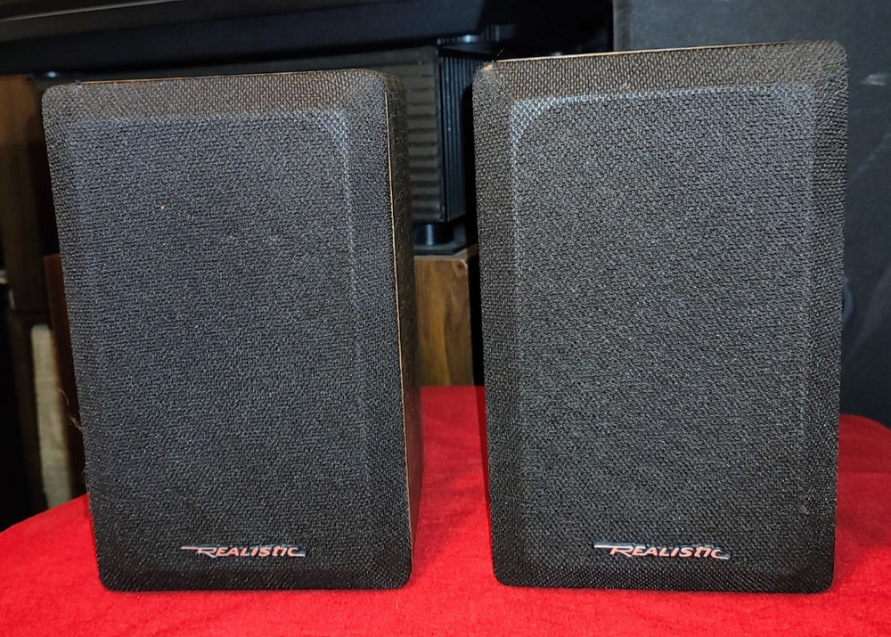 Pair Of Realistic Minimus -7W Speakers #40-2039A Walnut Veneer Tested Japan 40W.