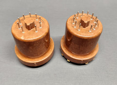 Vector T-12-C Compactron & T-9R-C Novar Socket Adapter Pair – Verified