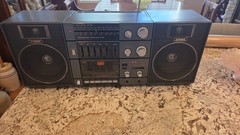 Vintage FISHER BOOM BOX ph 430k 240-220-120v Works!