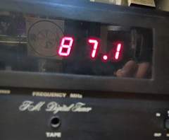 SAE 8000 FM Tuner – Rack Mount – POWER GOOD, SOME COSMETIC ALTERATION (see pics)