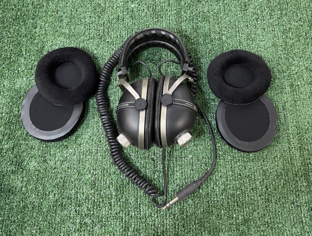 Vintage Pioneer SE-405 padded volume control full size jack studio Tested