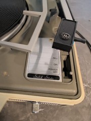 Vintage General Electric Deluxe Automatic Record Player Model V648h WORKS Read