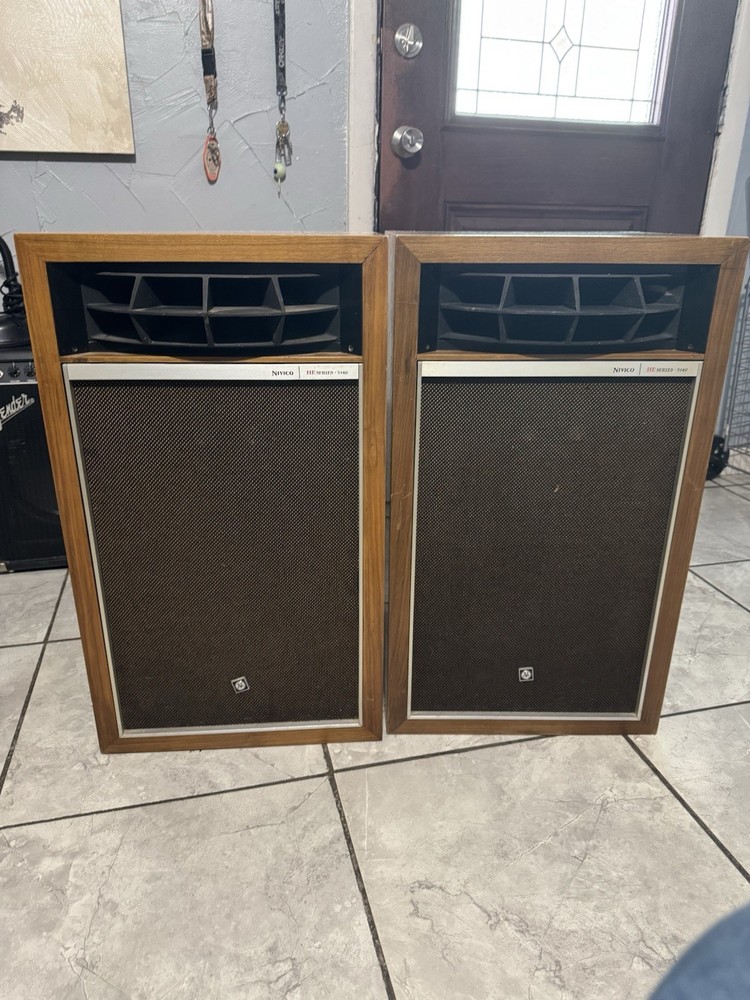 JVC NIVICO HE Series 5340 SPEAKERS. Very Beautiful Original ( Pair ) Plays Good