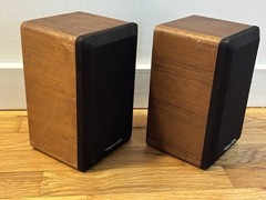 Vintage Realistic Minimus 7W Speakers Cat No 40-2039A Walnut Wood 8 Ohms 40W Max