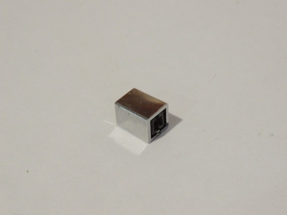 Sansui G-5000 G-3000 Push Switch & Gasket Cover (Knob.) 5326690