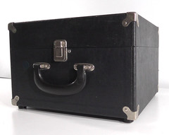 VINTAGE RECORD PLAYER HAMILTON ELECTRONICS CORP. Original in nice condition.
