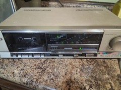 Vintage AIWA 3150 Stereo Cassette Tape Deck Powers and Lights up UNTESTED