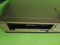 Sony SL-2400 Betamax beta tape player Recorder